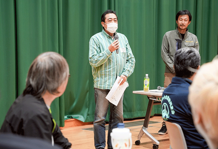 10月の例会の様子10